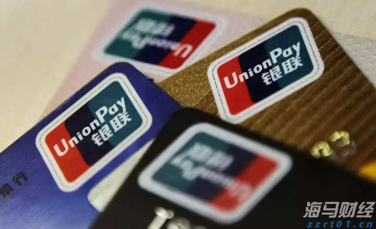 AI热潮下股市分化加剧：大型科技股狂飙，小盘科技股束手无策