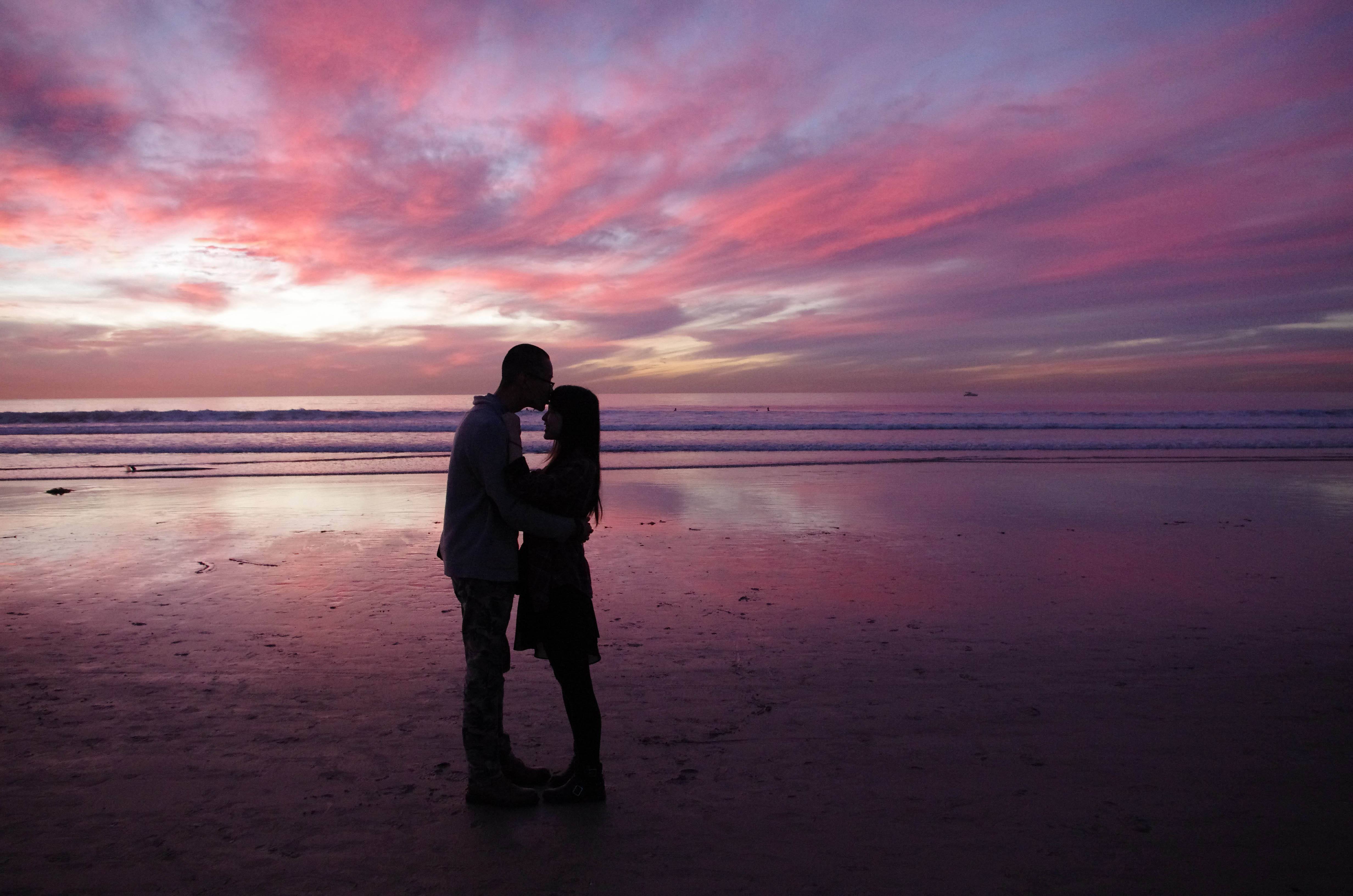 港南区全面推行“个转企”一件事服务