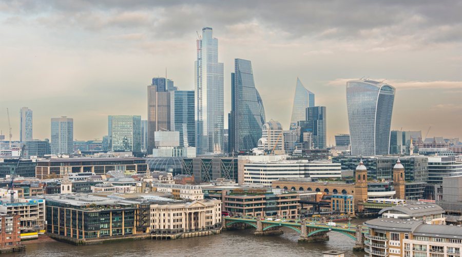 黄金市场将迎“拐点”!摩根大通:最大催化剂为“美国就业恶化引发美联储降息”